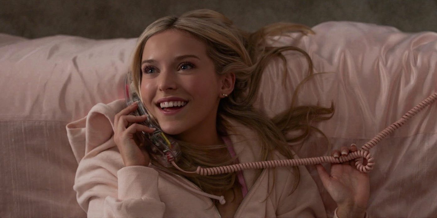 Legally Blonde revival Elle – boring and tedious or a hot pink delight?